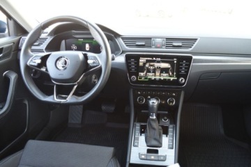 Skoda Superb III Liftback Facelifting 2.0 TSI 190KM 2023 Skoda Superb SalonPL 2.0TSI 190KM DSG Style Matrix Kamera Kessyful 18 VAT23, zdjęcie 9