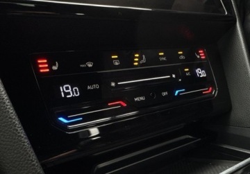 Volkswagen Arteon Fastback Facelifting 2.0 TSI 190KM 2022 Volkswagen Arteon R-Line 2.0TSI 190KM DSG Matrix ACC Kamera Kessy DCC 20 E, zdjęcie 24