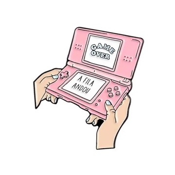 Klasyczna Retro Pet Gacha maszyna metalowa broszka emaliowana przenośna wir