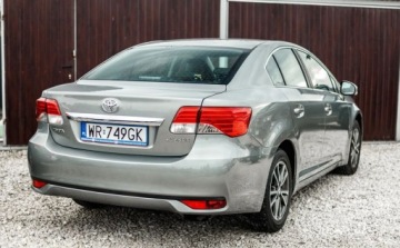 Toyota Avensis III Sedan Facelifting 1.8 Valvematic 147KM 2013 Toyota Avensis 1.8 benzyna 147KM sedan navi kamera cofania LIFT serwis ASO, zdjęcie 2