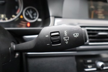 BMW Seria 5 F10-F11 Touring 528i 245KM 2012 BMW 5 528i xDrive, 4X4, Automat, Skóra, Navi, zdjęcie 21