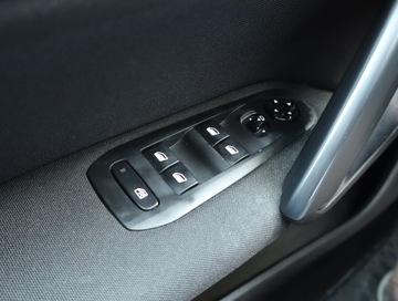 Peugeot 308 II SW 1.2 PureTech 130KM 2014 Peugeot 308 1.2 PureTech, Automat, Navi, Klima, zdjęcie 15