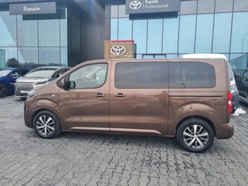 Toyota Proace II Furgon Medium 2.0 D-4D 150KM 2020 Toyota PROACE VERSO 2.0 D4-D Medium Family 2.0 D4-, zdjęcie 10