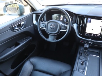 Volvo XC60 II Crossover D4 190KM 2018 Volvo XC60 D4, Salon Polska, 187 KM, 4X4, zdjęcie 6