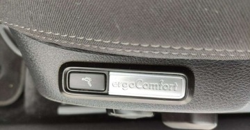 Volkswagen Passat B8 Variant 2.0 TDI BlueMotion SCR 150KM 2017 Volkswagen Passat Variant 2.0 D 150 kM Automat Klima kamera Full LED Navi, zdjęcie 11