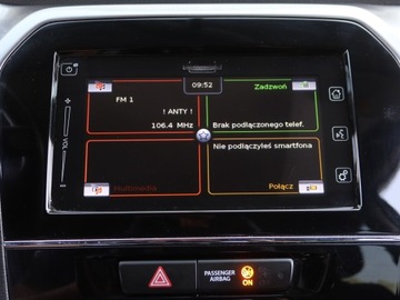 Suzuki Vitara III SUV Facelifting 1.4 BoosterJet 140KM 2019 Suzuki Vitara 1.4 BoosterJet, Salon Polska, zdjęcie 11