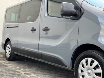 Renault Trafic III Combi 2.0 dCi  150KM 2023 Renault Trafic Long 9 osobowy 2.0 DCI 150 KM Rok 2023 Przewoz osob niepeln, zdjęcie 12