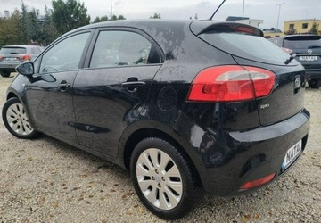 Kia Rio III Hatchback 3d 1.2 DOHC CVVT 85KM 2011 Kia Rio Super stanModel 2012 1.2 Benzyna 84KM, zdjęcie 3