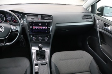 Volkswagen Golf VII Variant Facelifting 1.6 TDI-CR DPF BMT 115KM 2017 VW Golf 1.6 TDI, Navi, Klima, Parktronic, zdjęcie 7