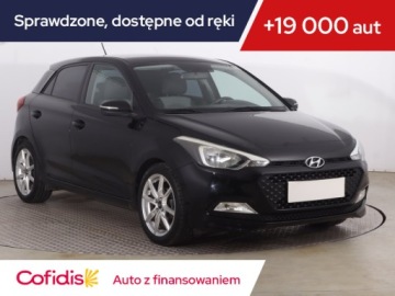 Hyundai i20 II Hatchback 5d 1.2 75KM 2015 Hyundai i20 1.2, Klima