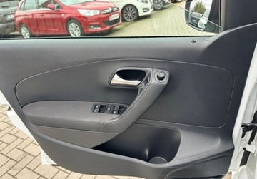 Volkswagen Polo V Hatchback 3d Facelifting 1.0 75KM 2017 Volkswagen Polo 1,0 Benzyna 75 KM GWARANCJA Zamiana Zarejestrowany Benzyna, zdjęcie 16