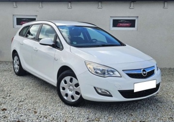 Opel Astra J Sports Tourer 1.4 Twinport ECOTEC 100KM 2012 Opel Astra Sliczna 1.4 Benzyna 100KM Zadbana BOGATA WERSJA 2013r Oryginal, zdjęcie 15