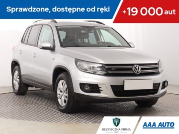 Volkswagen Tiguan I SUV Facelifting 2.0 TDI CR DPF BlueMotion 140KM 2013 VW Tiguan 2.0 TDI, 4X4, DSG, Navi, Klima