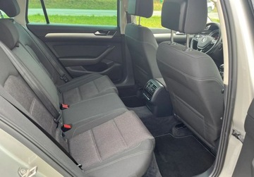 Volkswagen Passat B8 Variant 1.6 TDI 120KM 2015 Volkswagen Passat 1,6 Diesel 120 KM, Zadbany 1.6 Diesel 120KM, zdjęcie 13