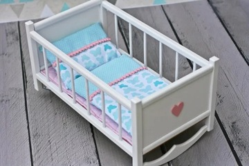 DUŻA DREWNIANA KOŁYSKA DLA LALKI + POŚCIEL BAWEŁN