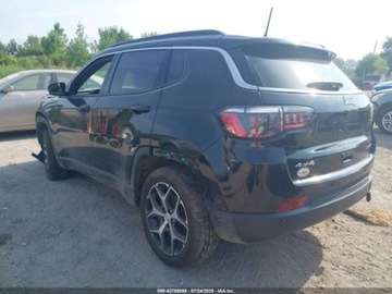 Jeep Compass II 2024 Jeep Compass 2024 Jeep Compass Limited 4x4 2.0 Benzyna 200KM, zdjęcie 4