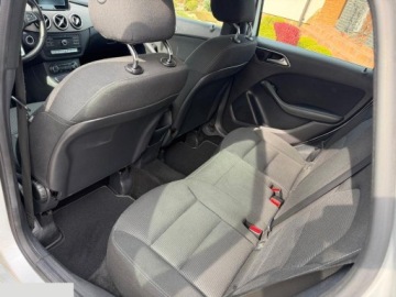 Mercedes Klasa B W246 Sports Tourer 180 CDI 109KM 2015 Mercedes-Benz Klasa B 180 CDI 7G-DCT 109KM 2015r, zdjęcie 5
