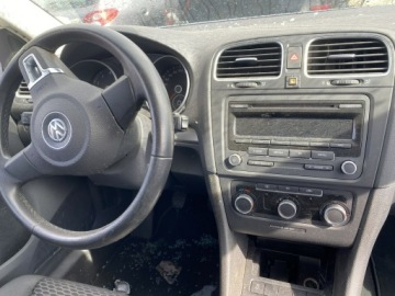 Volkswagen Golf VI Hatchback 5d 1.4 80KM 2011 Volkswagen Golf Klimatyzacja Benzyna, zdjęcie 8