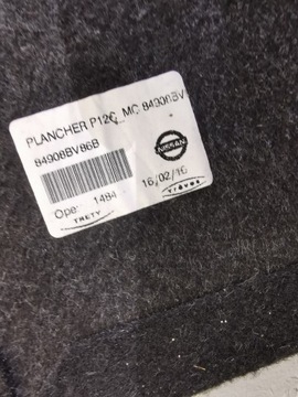 NISSAN JUKE I 1 F15 FACELIFT POLIČKA KUFRU SPODNÍ