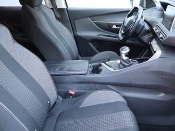 Peugeot 3008 II Crossover 1.2 PureTech 130KM 2017 Peugeot 3008 1.2 PureTech, Salon Polska, zdjęcie 8