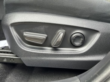 Toyota C-HR II SUV Plug-In 2.0 Hybrid Dynamic Force Plug-in  223KM 2024 Toyota C-HR 2.0 PHEV GR Sport Toyota C-HR NG 2.0 P, zdjęcie 12