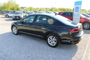 Volkswagen Passat B8 Limousine Facelifting 2.0 TDI SCR 150KM 2021 Volkswagen Passat ESSENCE LED F-vat, zdjęcie 8