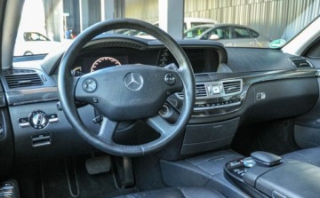 Mercedes Klasa S W221 Limuzyna 5.5 V8 (500) 388KM 2006 Mercedes-Benz Klasa S 5,5V8 (388KM) 5.5 Benzyna 388KM, zdjęcie 8