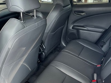 Lexus UX Crossover Facelifting 2.0 300h 199KM 2025 Od ręki - 300h F Sport 2.0 Hybrid Dynamic Force 199KM | Podgrzewane fotele!, zdjęcie 11