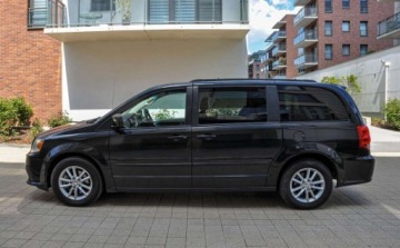 Dodge Caravan V Grand Caravan Facelifting 3.6 VVT 283KM 2014 Dodge Grand Caravan 3,6 (283KM) LPG Automat Lift 2014 r. 3.6 BenzynaLPG, zdjęcie 1