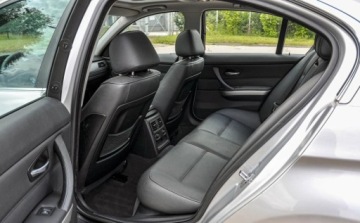 BMW Seria 3 E90-91-92-93 Limuzyna E90 325i 218KM 2008 BMW Seria 3 2,5 (218KM) Automat Bezwypadkowa Skory Sportsitze iDrive 2.5, zdjęcie 7