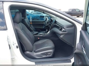 Toyota Camry IX 2021 Toyota Camry XSE V6 2021 3.5l 3.5 Benzyna 301KM, zdjęcie 9