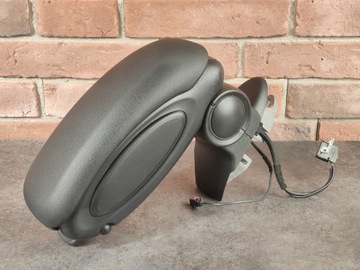 Mini F55 F56 F57 Podłokietnik na Telefon Ładowarka Indukcyjna 5A1CDF4
