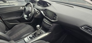 Peugeot 308 II Hatchback Facelifting 1.5 BlueHDI 130KM 2020 Peugeot 308 Automat 1.5 HDi 60.000km, zdjęcie 21