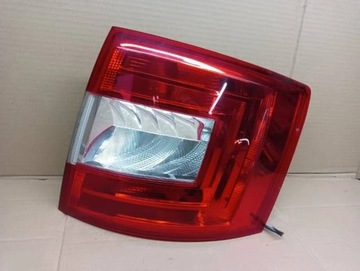 LAMPA PRAWA TYŁ SKODA OCTAVIA III KOMBI 5E9945096