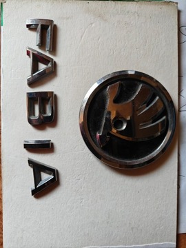 NÁPIS ZNAK NA KRYT ZADNÍ SKODA FABIA III TDI