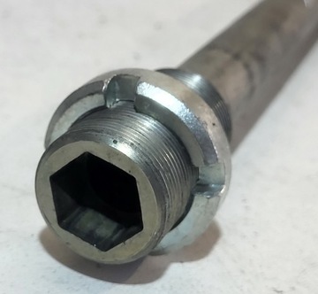 Ось поворотного рычага 61211-01H00-000 Suzuki Gsx-S GsxS 950 1000 2022+