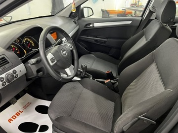 Opel Astra H Sedan 1.7 CDTI ECOTEC 100KM 2010 Opel Astra Raty Zamiana Gwarancja 2010 bez rdzy, zdjęcie 9