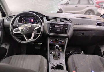 Volkswagen Tiguan II SUV Facelifting 1.5 TSI 150KM 2022 Volkswagen Tiguan 2022r, 1.5 Benzyna. AUT. Uszkodzony.Poobijany. Jezdzi. V, zdjęcie 6