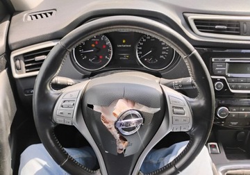 Nissan Qashqai II Crossover 1.2 DIG-T 115KM 2015 Nissan Qashqai 2015r, 1.2 Benzyna. Uszkodzony przod. Jezdzi. 1.2 Benzyna, zdjęcie 10