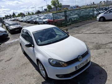Volkswagen Golf VI Hatchback 5d 1.6 TDI-CR DPF BlueMotion 105KM 2011 Volkswagen Golf 1.6 tdi 180tys.km, zdjęcie 28