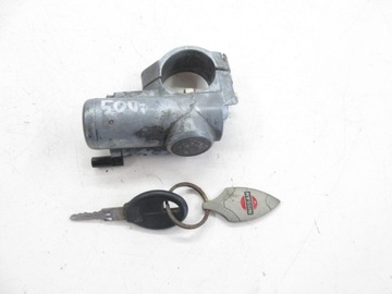 NISSAN TERRANO I 86-96 3D 2.4i Z24i ВСТАВКИ ЗАМКА ЗАЖИГАНИЯ