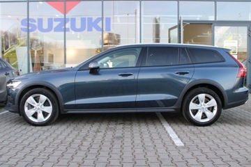 Volvo V60 II  2022 Volvo V60 Cross Country CROSS COUNTRY, zdjęcie 4