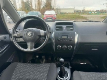 Suzuki SX4 I Hatchback 1.6 i 16V VVT 107KM 2007 Suzuki SX4 SUZUKI SX4 1,6 BenzynaLPG Zamiana 1.6 BenzynaLPG 107KM, zdjęcie 2