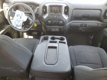 Chevrolet Silverado II 2021 Chevrolet Silverado 2021r., K1500 Custom, od ubezpieczalni 5.3 Benzyna, zdjęcie 7