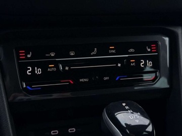 Volkswagen Tiguan II SUV 1.5 TSI EVO 150KM 2020 Volkswagen Tiguan TSI 150KM Life LED Keyless Pakiet Zimowy Salon PL F, zdjęcie 24