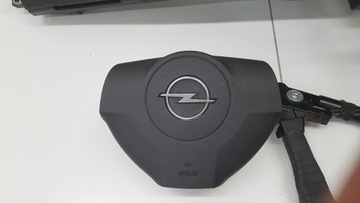 ПРИБОРНАЯ ПАНЕЛЬ OPEL ASTRA H 13113829 13149016