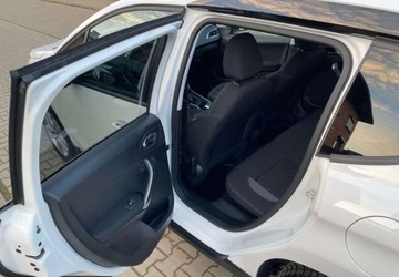 Peugeot 2008 I SUV Facelifting 1.2 PureTech 82KM 2017 Peugeot 2008 Peugeot 2008 PureTech 82 Style 1.2 Benzyna 82KM, zdjęcie 12