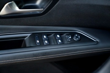 Peugeot 3008 II Crossover 1.6 THP 165KM 2018 Peugeot 3008 GT ful led skóra masaze ACC kamery, zdjęcie 16