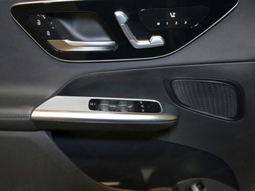 Mercedes GLC C254/X254 Coupe 2.0 200 204KM 2025 GLC Coupe 200 4-Matic Avantgarde 2.0 (204KM) 2025, zdjęcie 11