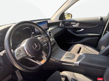 Mercedes GLC C254/X254 2022 Mercedes-Benz GLC 2.0 Benzyna 197KM, zdjęcie 10